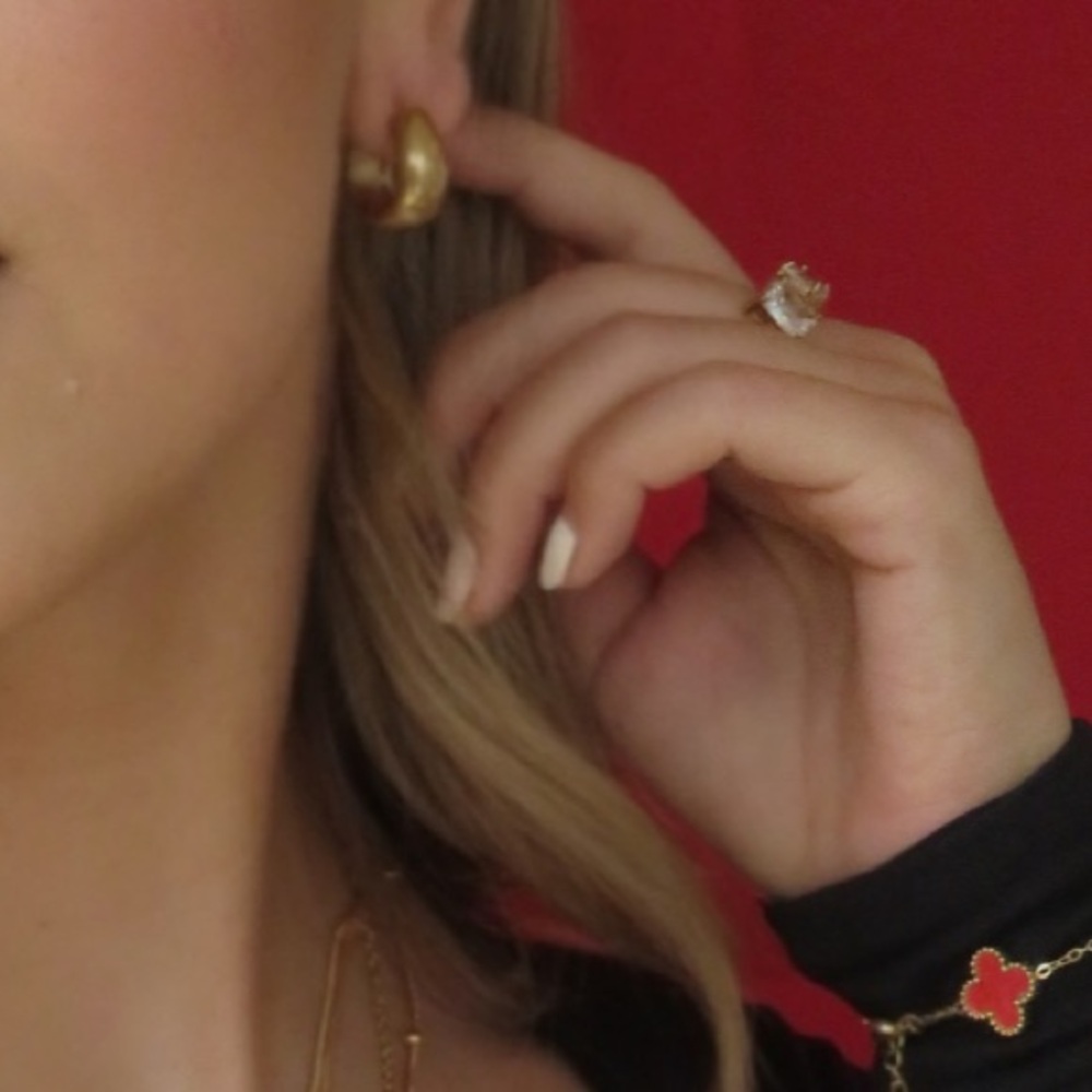 NEW 18K GOLD PLATED SMALL HOOPS EARRINGS